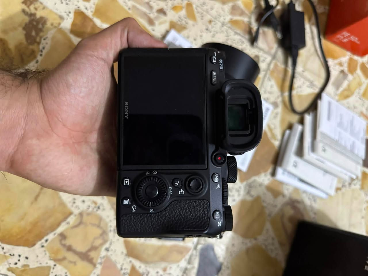 Sony Alpha 7iii + Sony 50mm 1.8f
كامرة  جدا جدا نضيفه شخط ما بيها حالها حال جديدة و بالعافية على الي ياخذها

شتر مالتها اقل 1500

عدسة نضيفه جدا مع كامل ملحقاتها

كراتين و كتلوكات كلها موجودة بالاضافه الى بطاريتها الاصلية و كذالك بطارية ثانية جديدة شاحنها مره وحدة بس من kf concebt

للاستفسار واتساب او اتصال 

+964 789 000 1428
