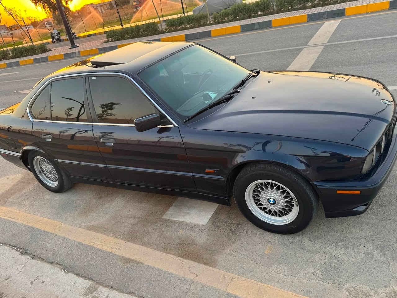 اللهم صلي على محمد وآل محمد
🚫للبيع 
BMWاصل525 
موديل 1994
🛑صبغ عام جماليه  
🛑طخم امامي خلفي جديد
🛑طخم تاير جديد 
🛑غرفه جديد ⚡️فول
🛑قفل مركزي 
🛑جامات كهرب 
🛑دبل ايربك 
🛑فتحه سقف
🛑رقم الماني باسمي 
رقمها مميز دهوك هزة جديدة رقم جديد
🛑ويل خليه أصلي 
تبريد ❄️ ثلج شرط
تدفئة شرط 🔥 
كير اتوماتيك 
عدة 🧰 صباين مالها كامل 
لايتات زينول 🚫
دعمايات Mامامي خلفي
بجم عريض بلادي 
تحديد سرعه كروز  
🤚سياره جاهزه من كل النواحي
☎️للإستفسار الاتصال 
📞*********** شراي يخابرني
