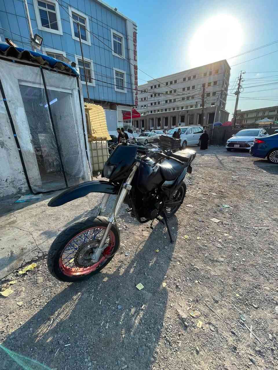 للبيع ماطور كاويار قفاز مكينه 200cc كبس وبشرط سعر450الف واتساب ***********
