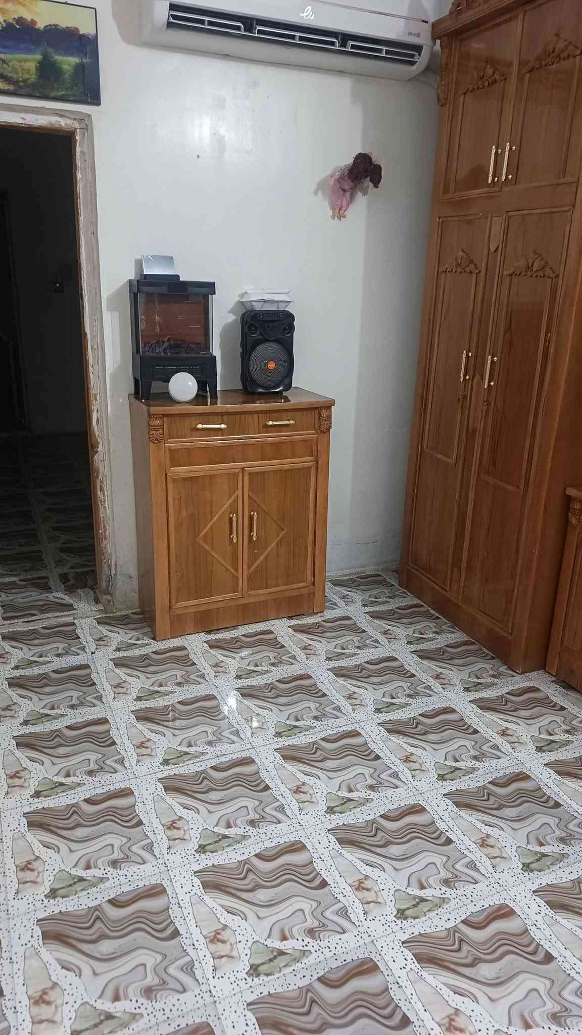 السلام عليكم غرفه للبيع مع اثاث بيت كامل ارجو الاتصال ع الرقم ‏‪***********‬‏
