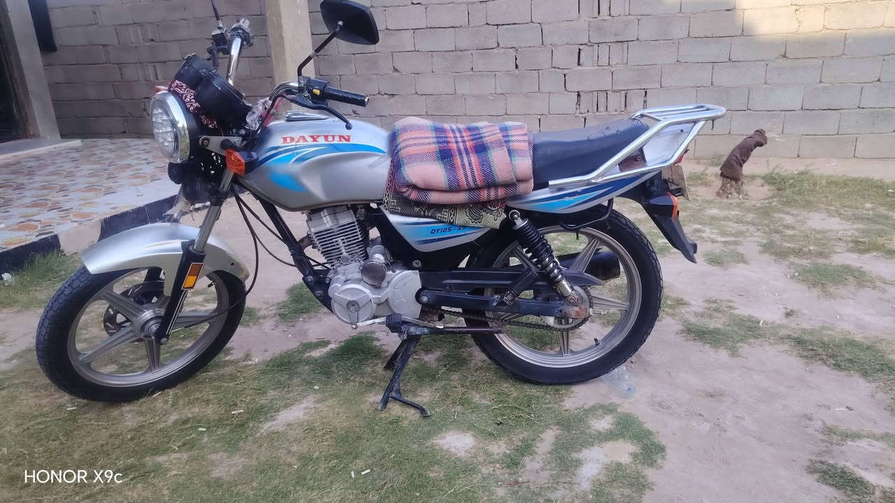 دراجه دايون عضم للبيع مكلف بالنشر 575
***********

نص مكتوب في الصور:
- HONOR X9c