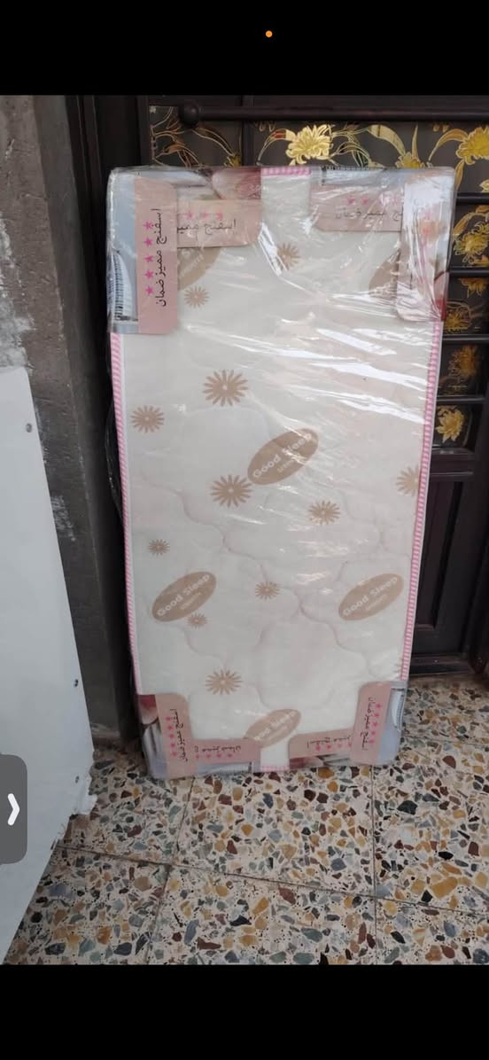 جربايه للبيع قفلها ٣٥ مابيها اي ضرر للاستفسار ***********

