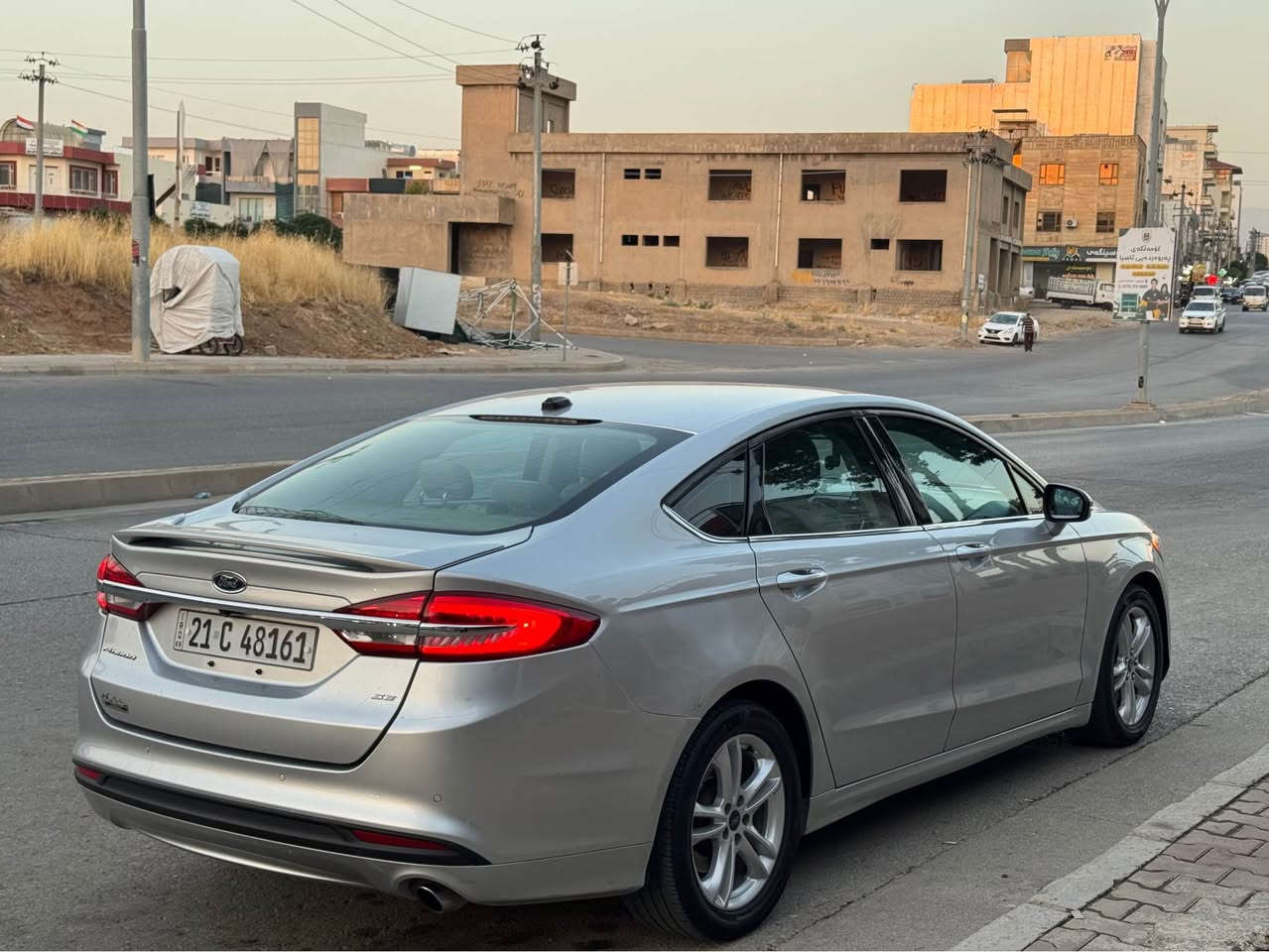 Ford fusion 2018 SE 
مەکینە ٢.٥ مەرخوب سەنەوی تازەیە بە ناوی خۆمانەوەیە گیر و مەکینەی بەشەرت کۆدی دەرگا گیج ئەلکترۆنی لایت لید ناو زەرد سەیارەکە مالی دۆستە بەس ماشااللەی ئەو گێرومەکینەی کارەبای تەقەورەقەی هەموو گیانئ بەشەرت سعر 105گەلاو مەعامەلەیەکی کەم شوین سلیمانئ رقم تلفون 🩶***********🩶***********🩶 بنجوين, السليمانية
