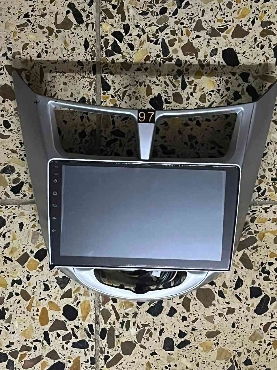 شاشة اكسنت مع اطار مكان بغداد ***********

