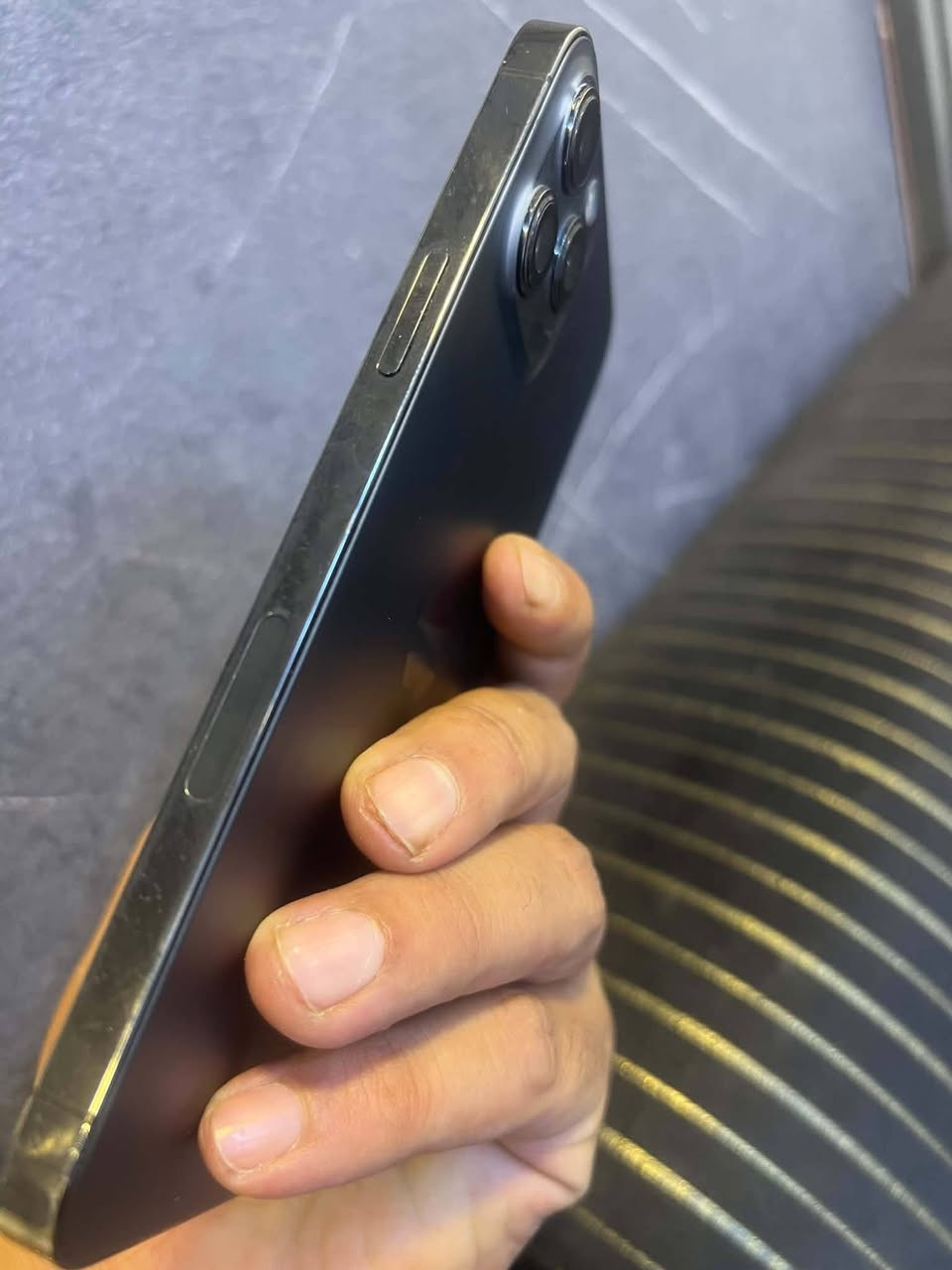 ايفون ١٢برو ماكس للبيع كلش نضيف مبدل بي بس ضهر جهاز عله يدي كلشي شغال ***********

نص مكتوب في الصور:
- انسجام اللون مشغل الإضاءة الدافئة متوقف النمط الداكن متوقف