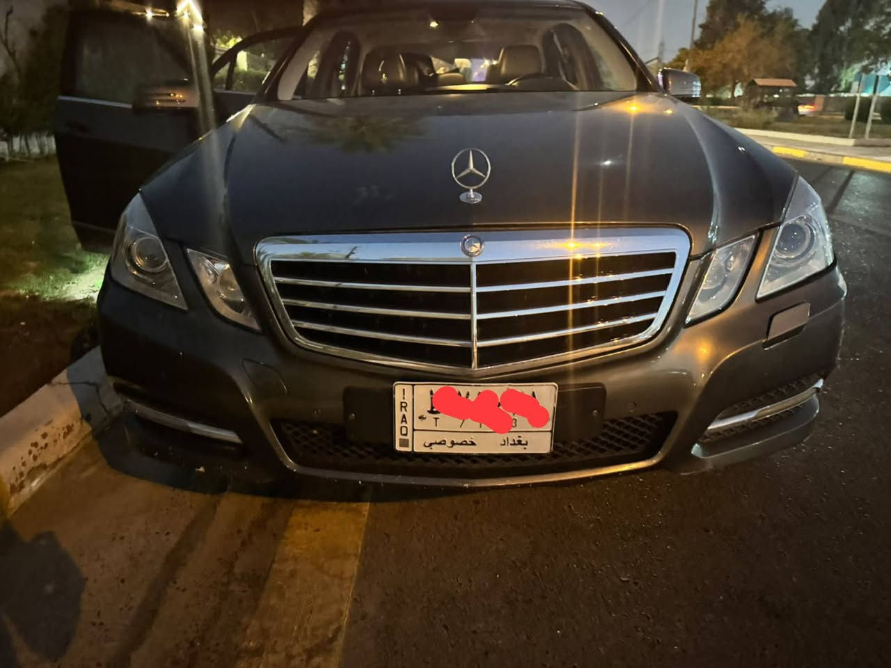 مرسيدس بنز ...2011 ...E350.. لون نفطي غامق  ...تبريد ثلج ..بدون نواقص ..رقم بغداد  السعر 15000$ ....التواصل على الرقم ***********
