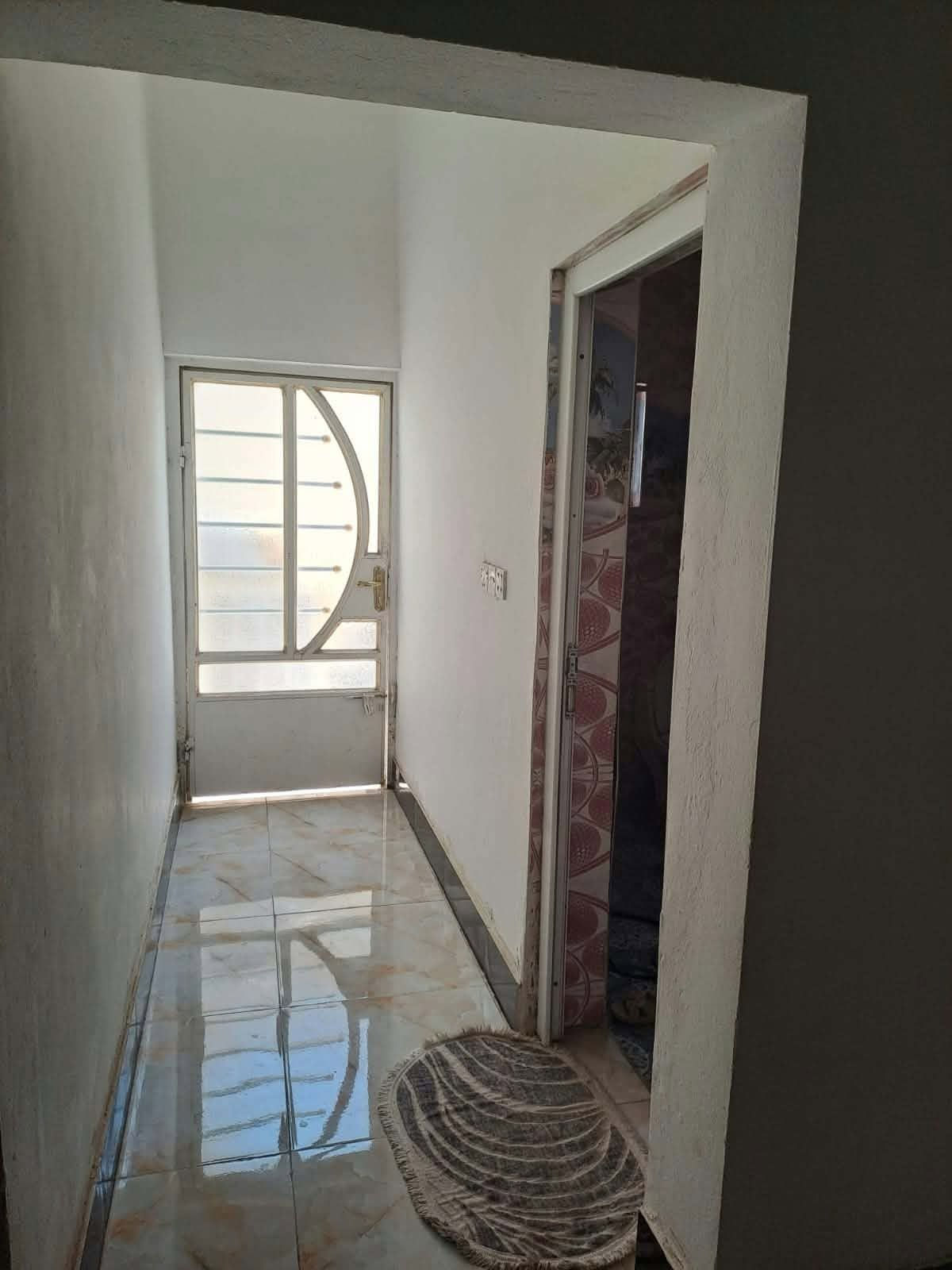 باب درب • ١٥٠م • بناء حديث