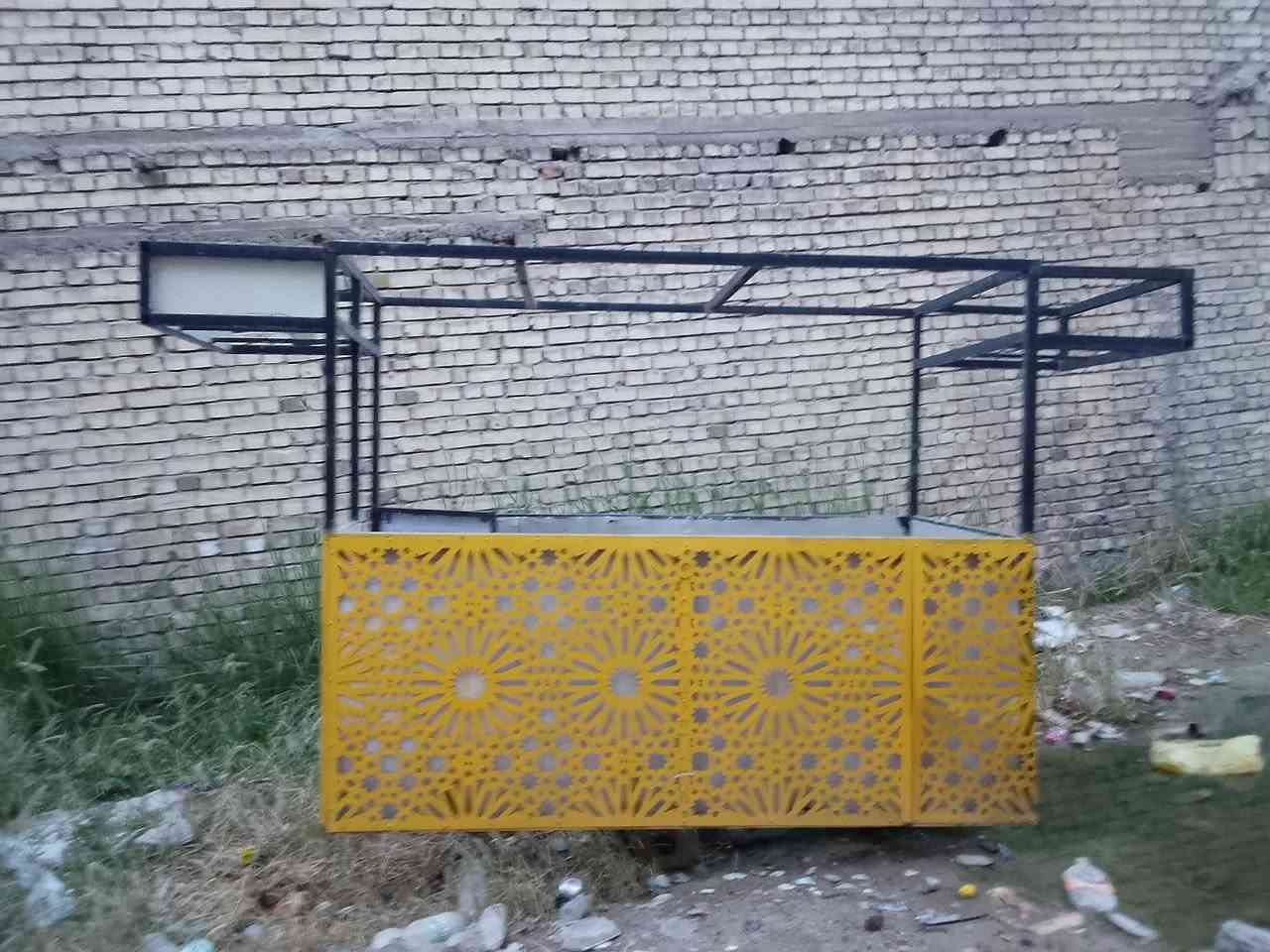 سلام عليكم 
عربانت موكب لبيع 
شغل ايد نقص ارضيه او اطارت فقط 
بسعر مناسب الطول مترين او نص او عرض متر او نص 
سعر خاص ***********
