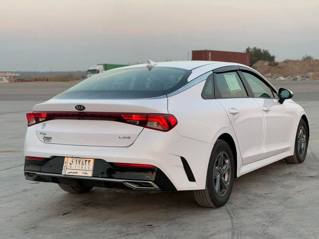 كيا كي فايف 2021
KIA K5 2021 
وارد امريكي 
صبغ قطعتين
-شاشة كبيرة
-كاميرا بلادية 
-تحكمات ستيرن 
-انظمة قيادة
-اوتو هولد
-بصمة تشغيل وأبواب
-مكينة 1.6T ( تيربو ) 
السيارة جديدة جداً 
العنوان / واسط - الصويرة 📍
هاتف /***********
