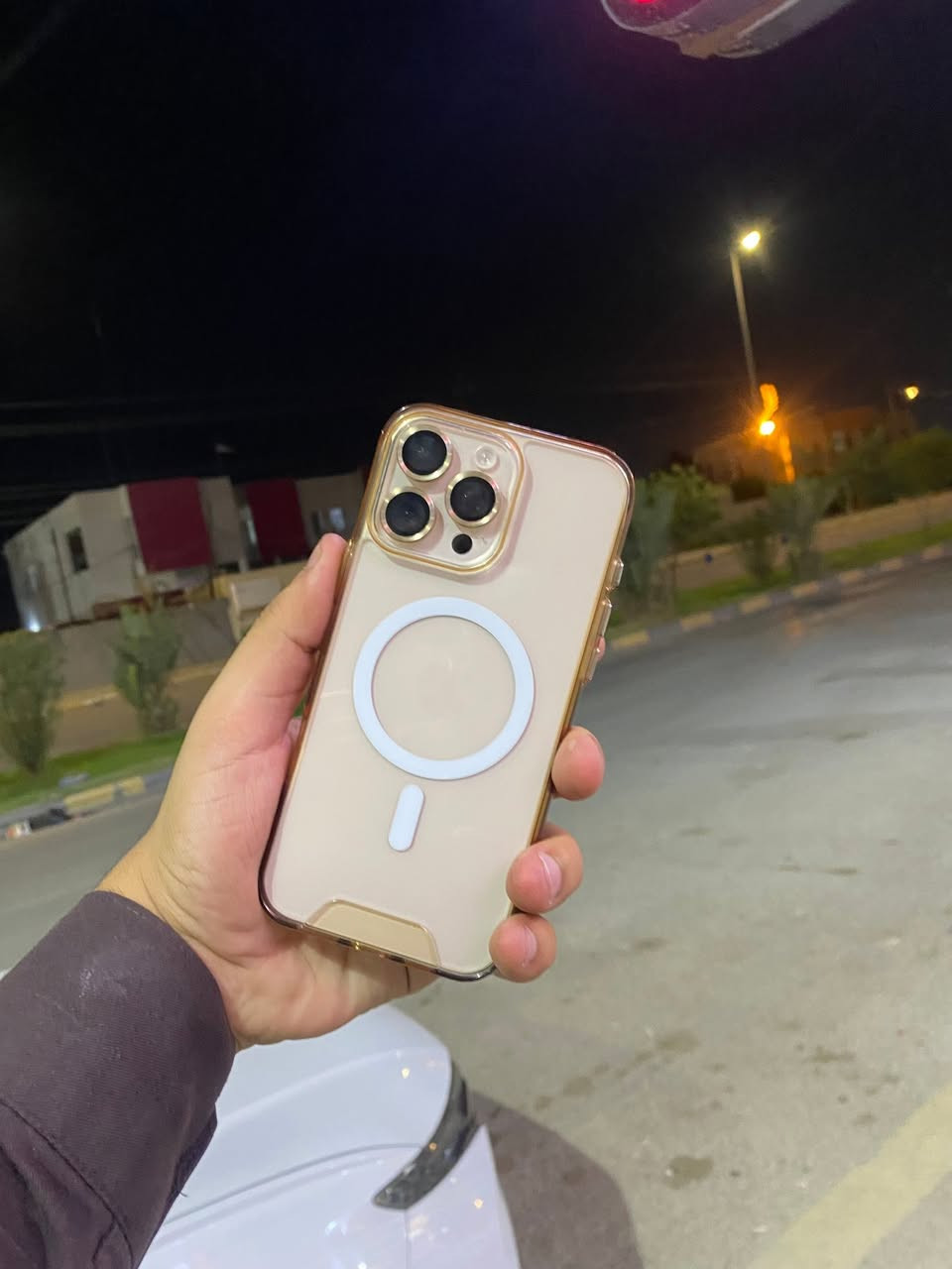 آيفون ١٦ برو ماكس • ٢٥٦ • بطارية ٩٠٪