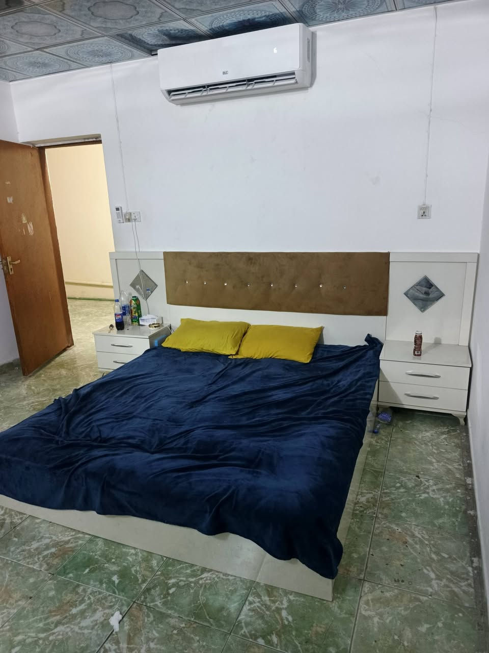 السلام عليكم
للبيع غرفه نوم تركيه ٥ قطع نضيفه 
السعر ٣٥٠ وبيه مجال 
مكاني نجف 
*********** هذا الرقم للتواصل واتساب

