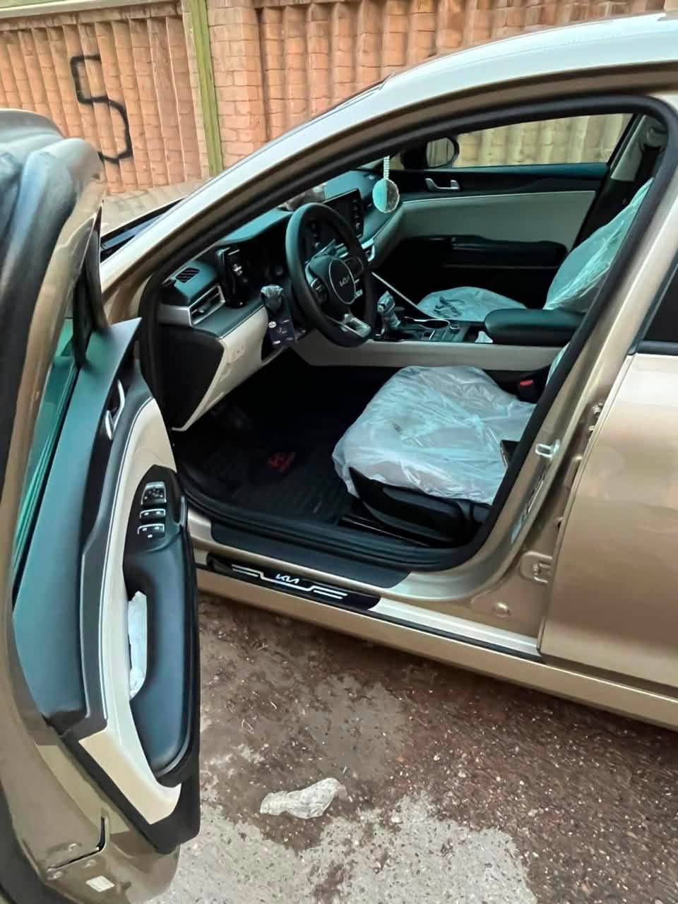 السلام عليكم سياره k5 للبيع فقط موديل 22 كل مكان سيارةالاعظمية￼ رقمك***********

