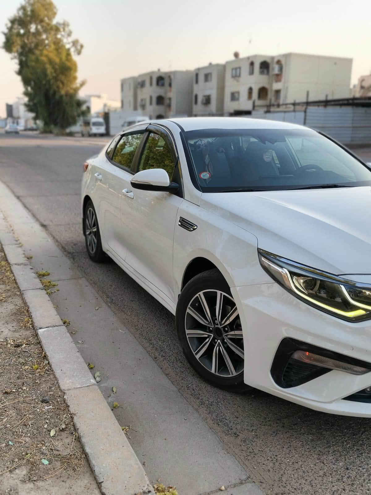 للبيع فقط
كيا اوبتما خليجي  2020 Ex

محرك دوس ٢٤٠٠

تحكمات ستيرن

كرووس سرعة

حساسات امامية وخلفية

مانع انزلاق

شاشة وكاميرا خلفية

حادثها جدا خفيف بيها صبغ بنيد رجع عليه ابو كيا 
 وباب خلفي شخط ونصبغ موجوده صور السونار 
السيارة جدا نضيفه 

مكان السيارة الفلوجة 

السعر :١٤٤ ورقة وبيها مجال بسيط 
 
للاستفسار : ***********
