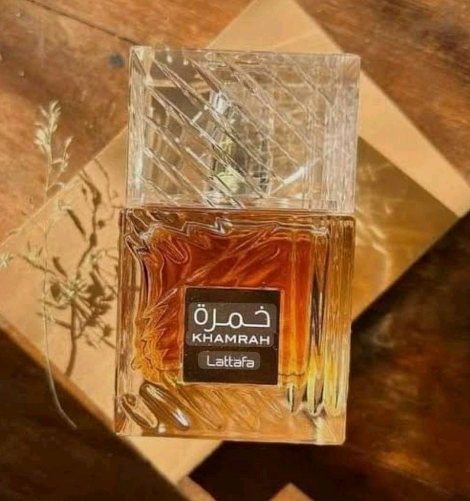 عطر خمره الرجالي
عطر يلائم هذه الاجواء الشتويه القريبه
100% اصلي بسعر 40 دينار عراقي
 مكتبه الرساله لبيع العطور والمستلزمات الرجاليه والنسائيه الاصليه
حقلانيه السوق مكتبه الرساله الشارع الاول