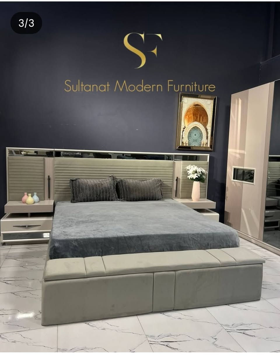 غرفه نوم للبيع تركيا درجة اولى مستخدمه كم شهر بس بعدها جديده 10 قطع كلش نضيف
ماخذها مليونين ونص اريد ابيعه مليون و600
مكاني بغداد البلديات
***********
