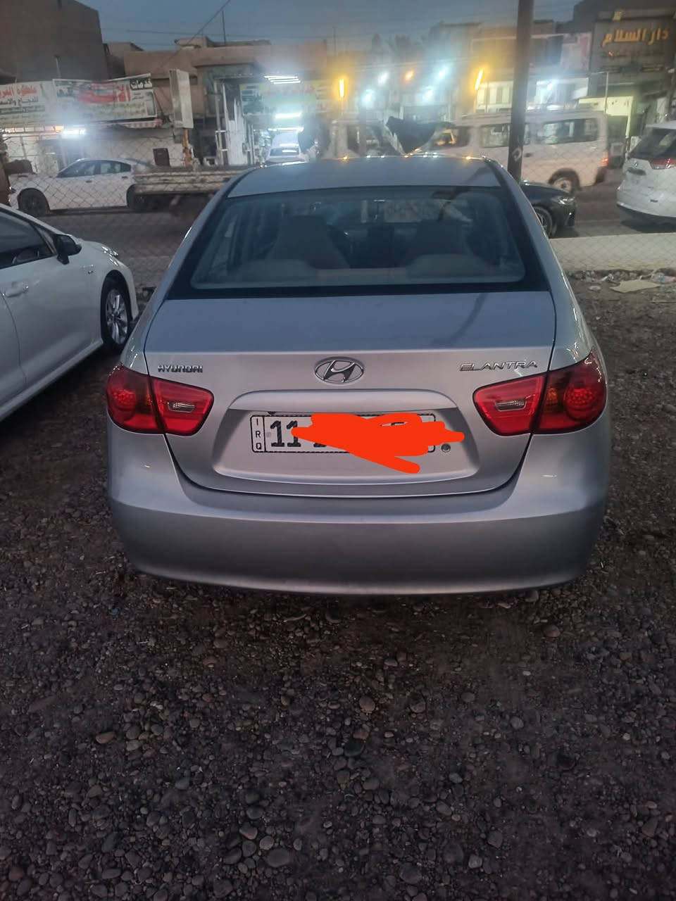السلام عليكم
النترا ٢٠٠٩ خليجي 
محرك ١٦٠٠
بيها ٣ قطع تبديل بدون صبغ 
وبيها بارد جاملغ خلفي جهة السايق 
رقم بغداد بسمي هزة جديدة سنوية لل ٣١
صدر نضيف 
تايرات نضيفة 
تبريد شغال
فتحة سقف 
السعر ٨٧
هاتف ***********
مكانها البياع شرطة الخامسة

نص مكتوب في الصور:
- REDMI NOTE 11 PRO+ 5G