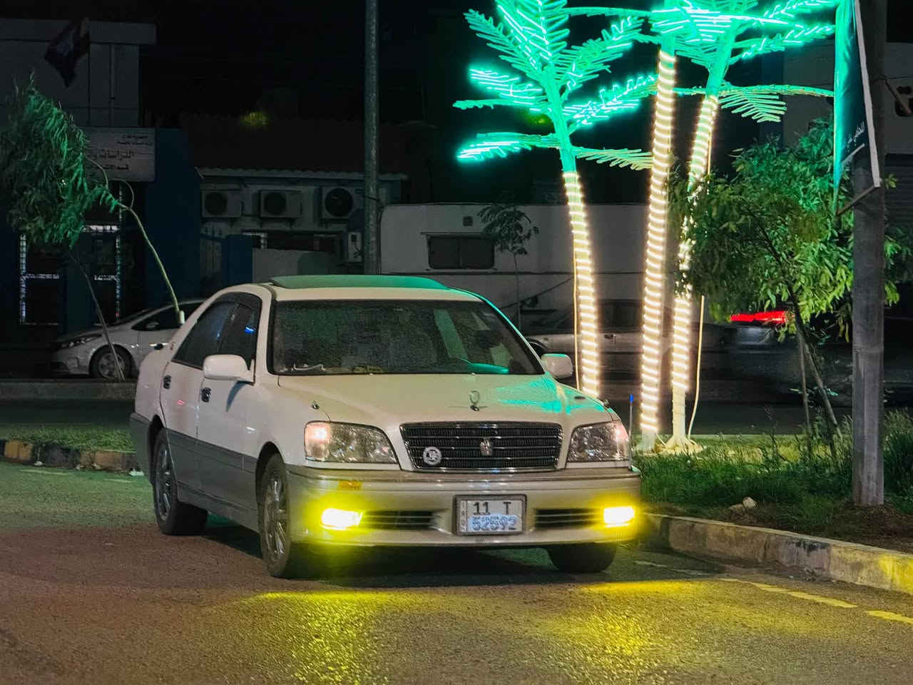 ملكه للبيع
اربع دكم فتحه 
تبريد خلفي ثلاجه 
بعداد دولي بسمي 
جديده مال جناي  
نجف حي النفط 
السياره كصتين 
***********
