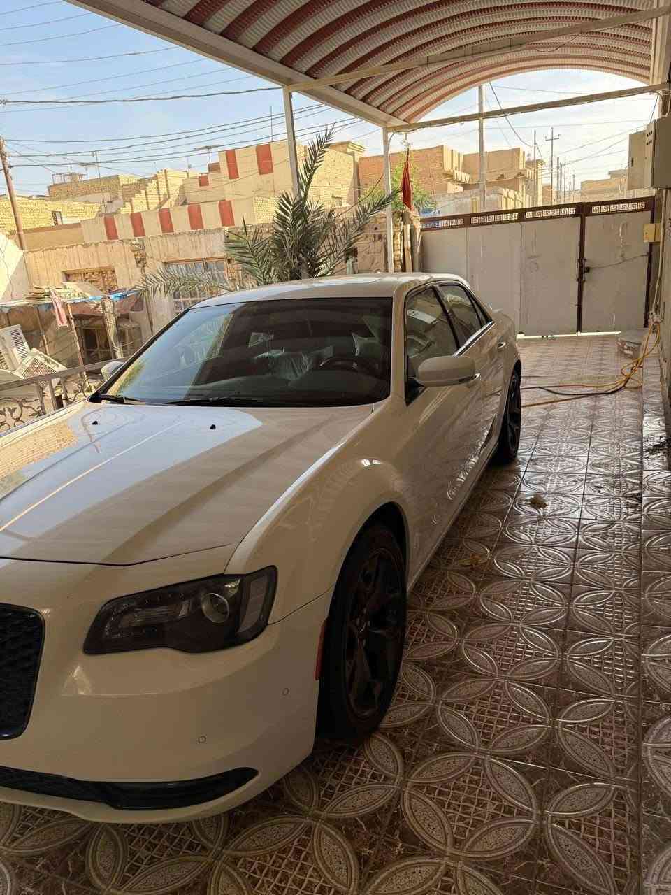 سلام عليكم اوباما كلايسلر s٢٢ اصل السياره جديده وضرر خفيف وبدون ايرباك السياره جاهزه رقم بغداد تحويل ثاني،يوم بسمي  اذا اكو مراوس بلاندكروز حسب القناعه متاح بلفيس او الاتصال عل رقم ***********
