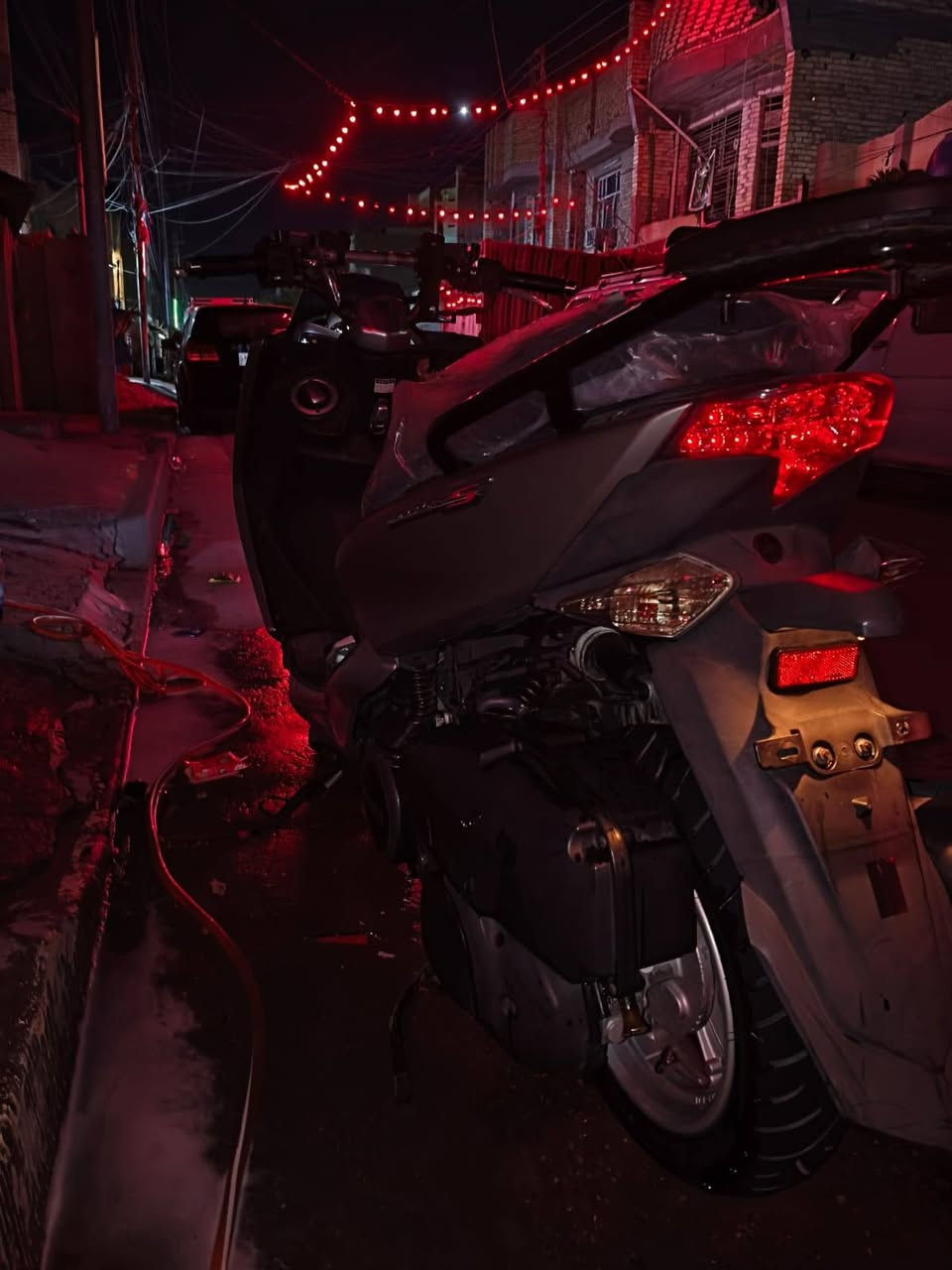سلام عليكم للبيع دراجة 🏍️ ماجسته اس درجة موديل 2018رمبه على وضع شركة كلش نضيفه مثل ما وضح كدامكم كهربايت شغاله. تخم تاير جديد  دراجه. مصار شهرين من نزلت من ربمه     كامله من  من لايت اشير وحساس استاند دراجة بيه منافذ مال شحن و جداحه + جيبي اس مراقبه بلادي كل نقص ما بيه 
(ملاحظه 🛑) شراي فقط يتصل رجاءءءء 
رقم الهاتف 📞( ***********)
