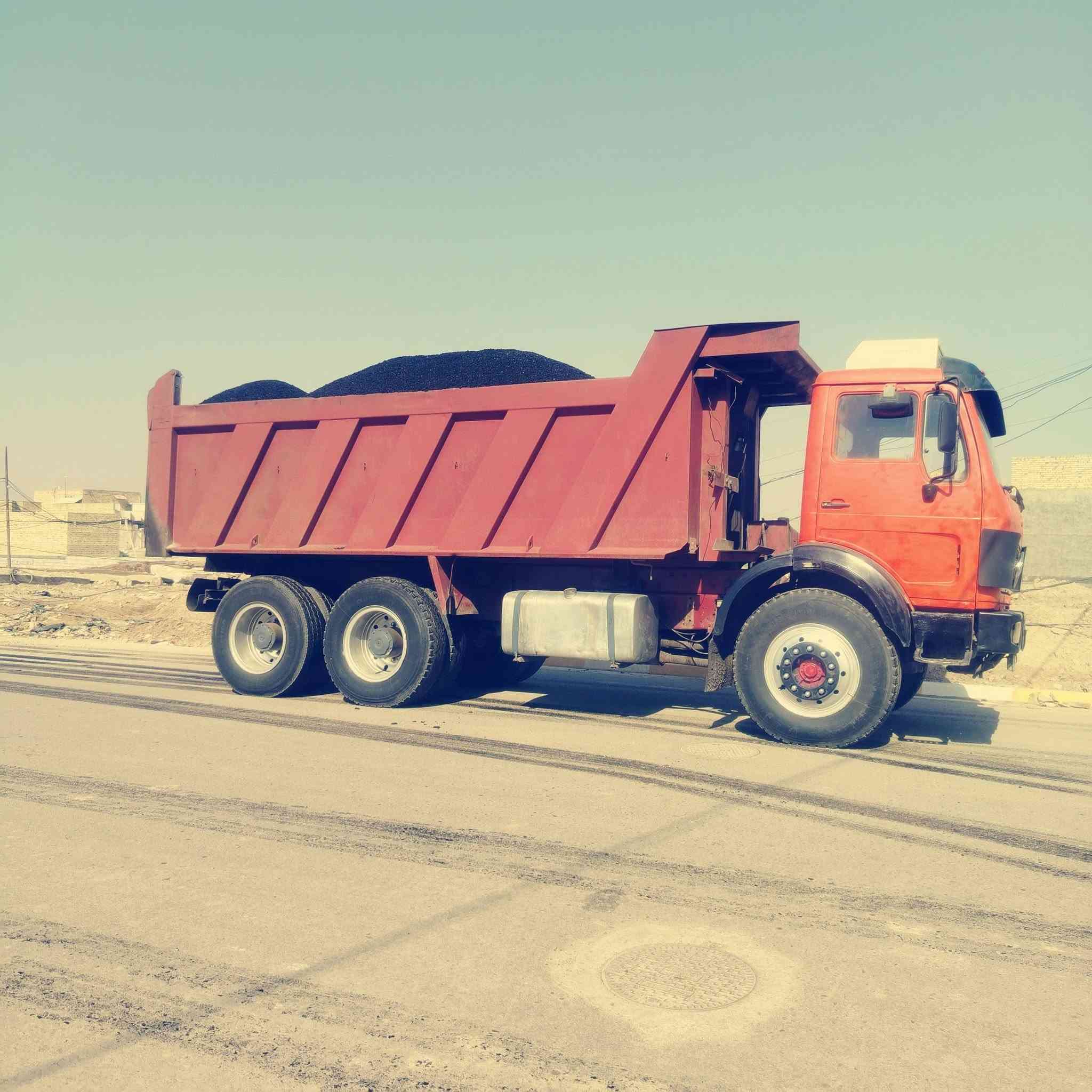 السلام عليكم البي مكفوله تخم تاير سيارة بسمي ال ٢٨ مكينه ٨ محسن حجم ٣٥ كير ١٦٠ مجموعه نص جيف رقم راعيه ***********
