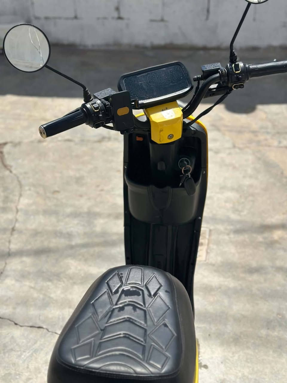 البيع مطور شحن  R9 جديد 2026 مستخدم شهرين بطاريات 🔋 جديده نهارين ماتشحنو 
السعر 430وبي مجال الشراي يتدلل 
الاتصال ***********

