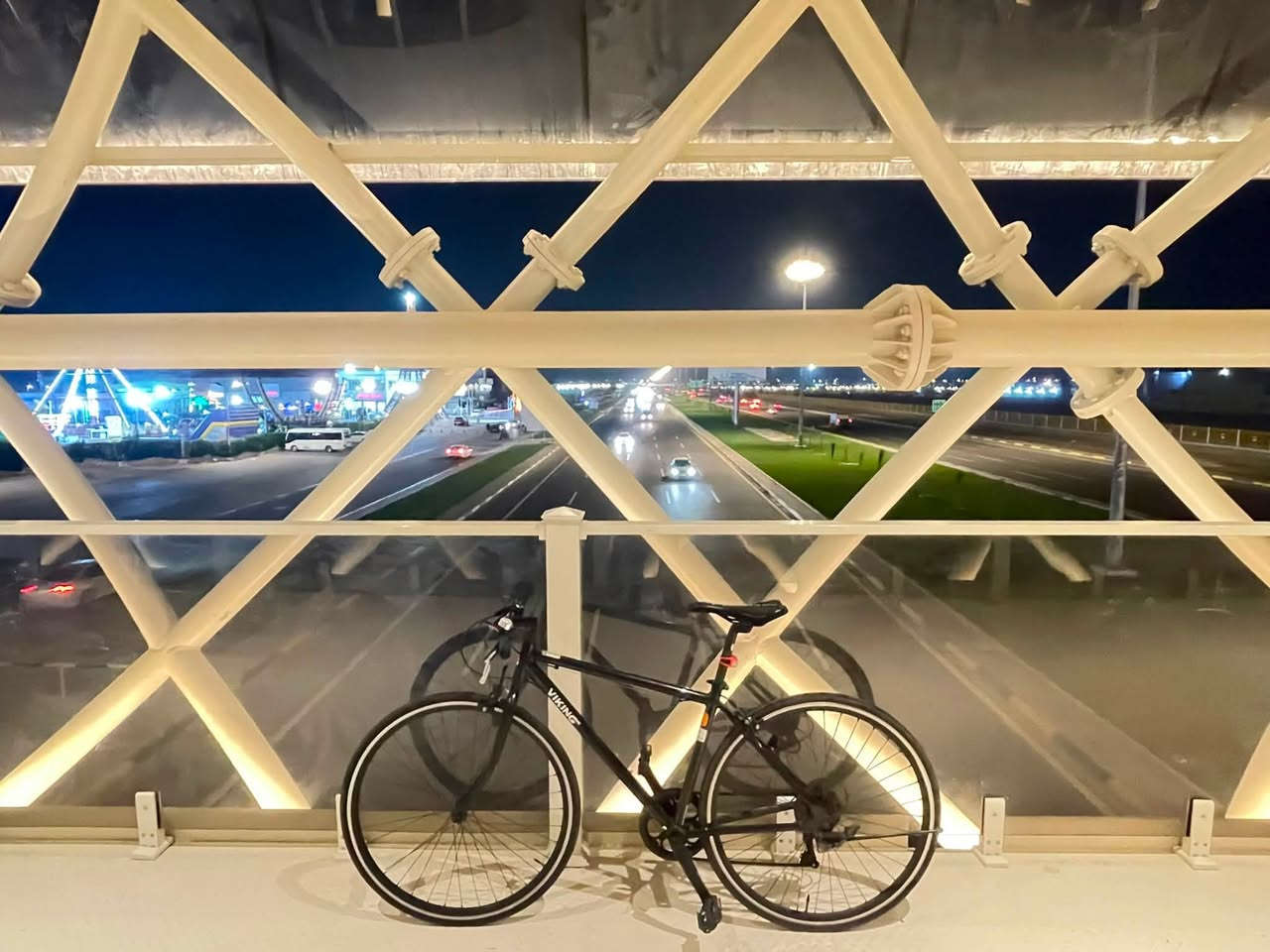 باسيكل C700
حجم 24

بس التاير الخلفي مبنجر

مكاني القبله حي المهندسين

السعر 70 الف

رقمي:***********

