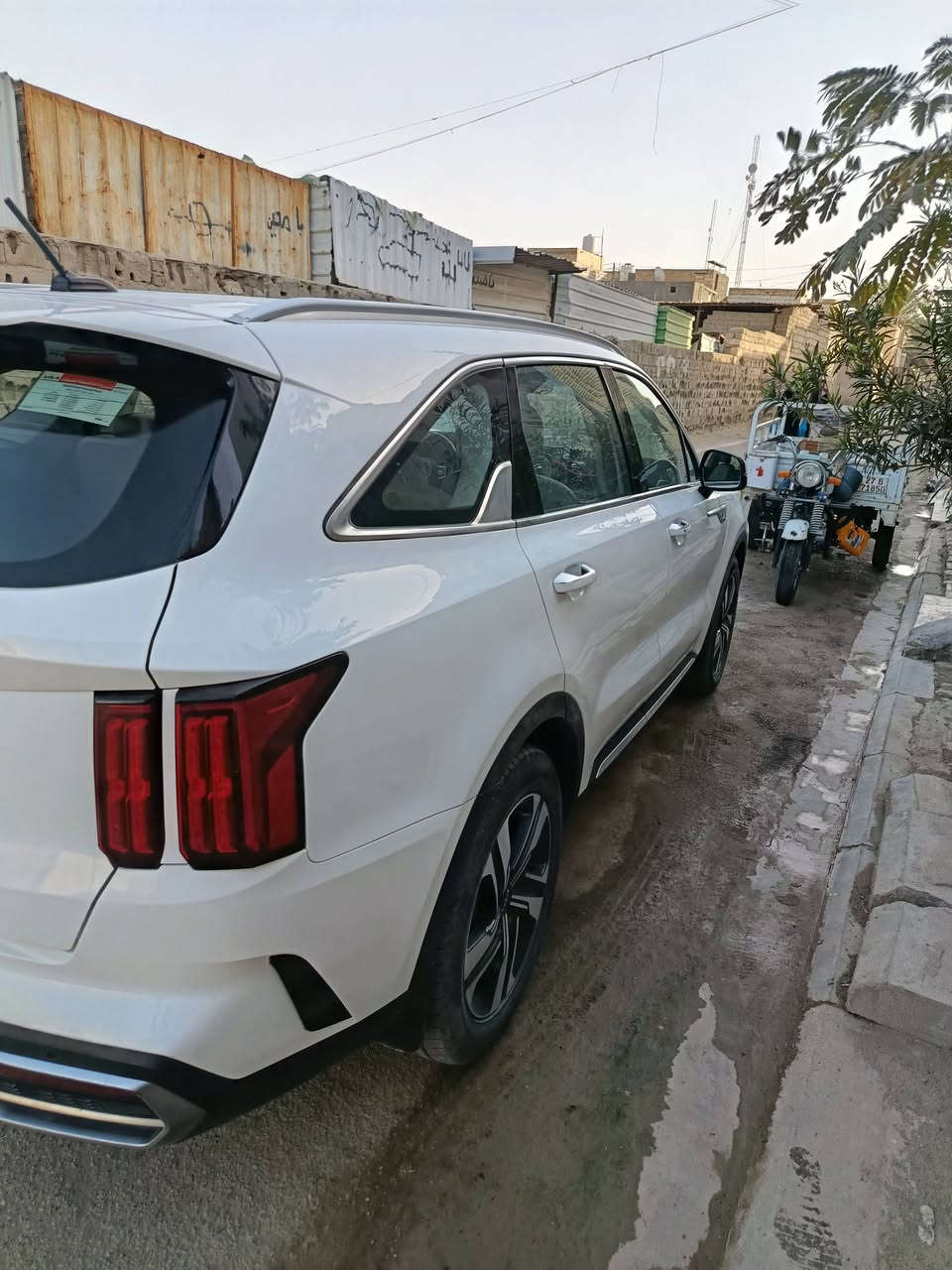 سورنتو للبيع مديل ۲۰۲۳ خليجي كفاله عامه فول مواصفات تلث قطع تبريد ثلج سبعه راكب مري شفط جنطه كهربائي حساسات کامره خلفي شاشه سياره كامله من كلشي نضيف سوناره وياه السعر/285/. ***********
