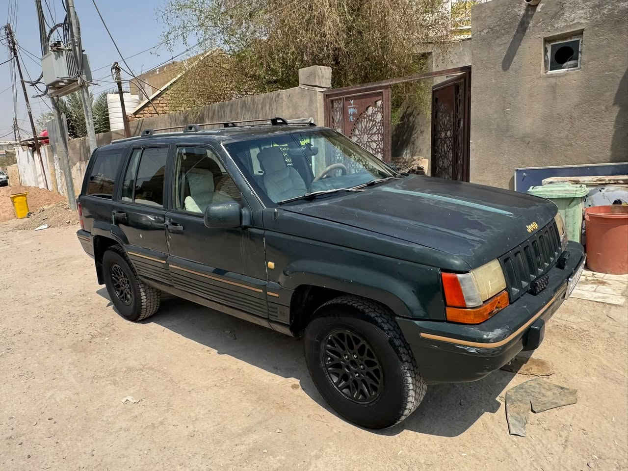 جيب شيروكي 93مكينه 3000 جاهزه ونضيفه مكان الناصريه رقم انكليزي لل 31باسمي شرط المداور السعر 42

***********
