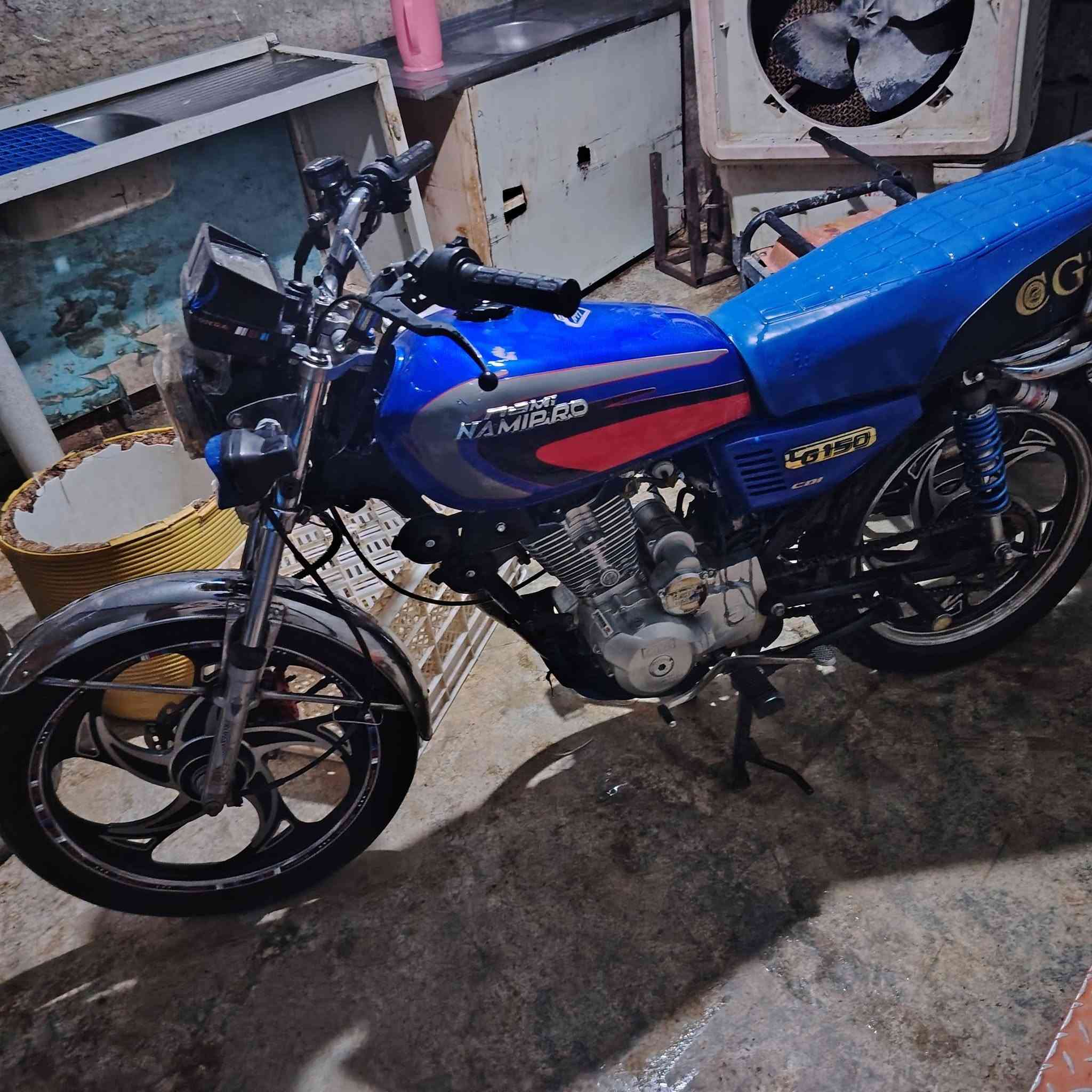 سلام عليكم دراجه نضيفه للبيع موديل 2023محرك 150كهرائيات كامله السعر 550وبيها مجال مكانها خانقين امام عباس للاستفسار ***********
