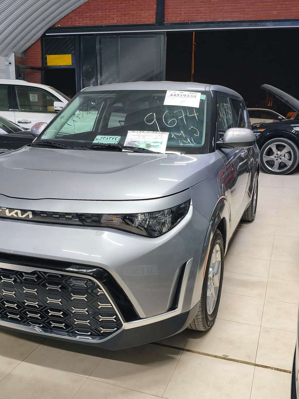 جميرا _ حلة _ شارع الكورنيش

نوع السيارة : صول LX 2024
الحادث : بدون صبغ بدون تبديل بدون ايرباك 
دعامية فقط
الممشى : 34000mi
بدون رقم
السعر : 143 ورقة وبي مجال
________________
للاستفسار : م. مصطفى جميرا
 ***********

