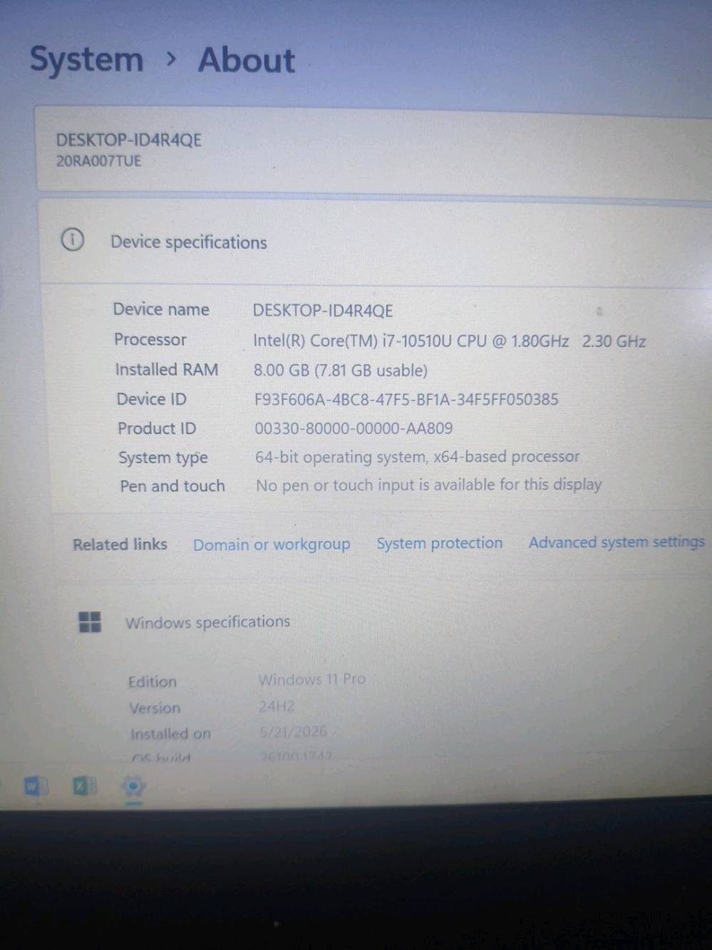 السلام عليكم 
لاب توب Lenovo للبيع مواصفات لأب توب موجودة كلها بعدها جديدة و نضيفه 
راديها ب325 و بيها مجال 
مكاني بغداد 
موجود على الواتساب 
***********