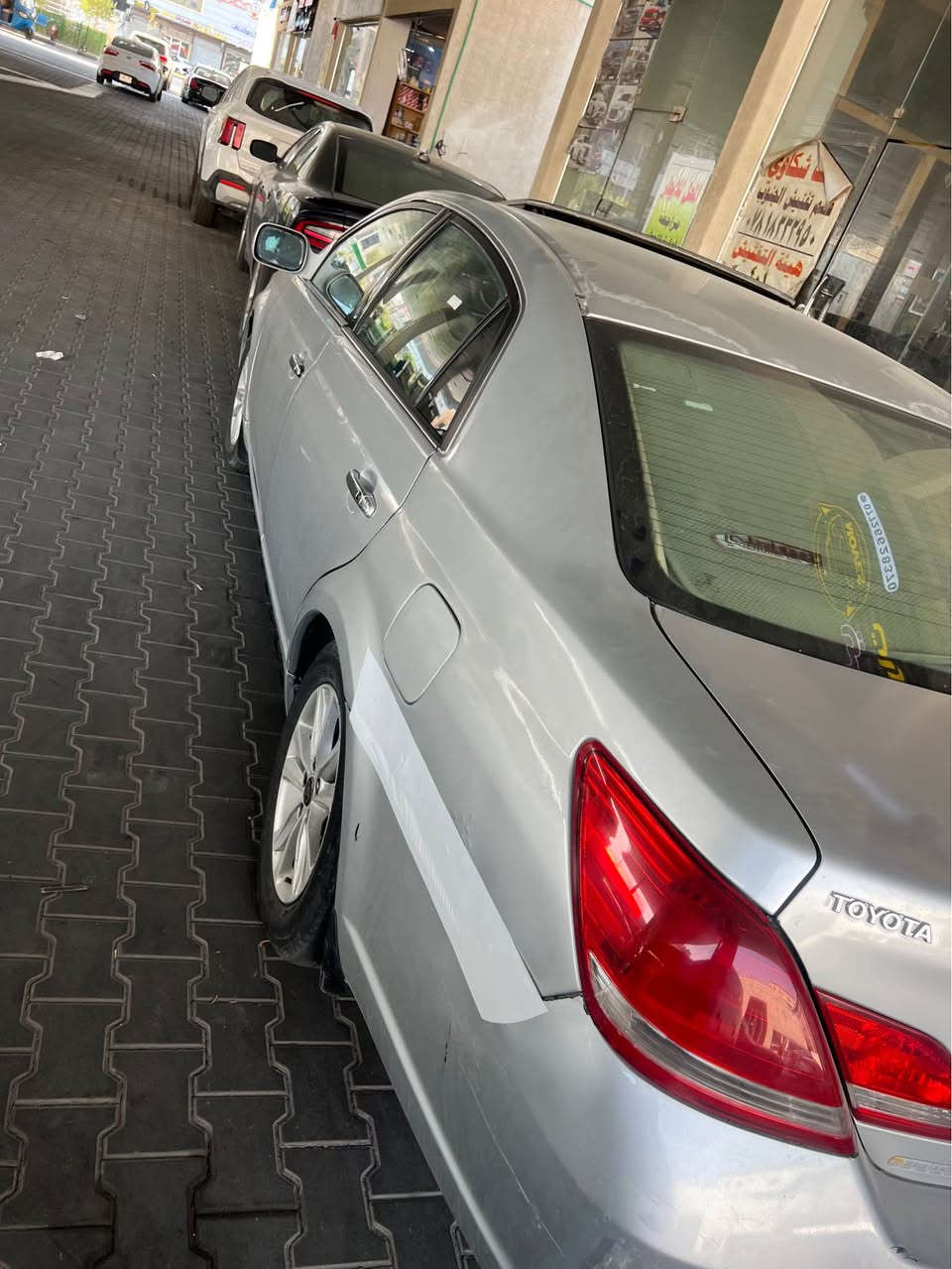 : تويوتا افلون 2008 (وارد امريكي)
الموديل:2008
الفئة:XLE
المحرك: 3600 cc
اللون: سلفر
الوارد: امريكي
مواصفاة: كشنات كهربائيه تدفئه تبريد 
5 بصمات 
فتحه
حساسات خلفيه
كامره 
تبريد قطعتين 
سياره فول اعلى فئه 

🔧 الحالة العامة:

جاهزة للاستخدام مباشرة
حدادة: 80‎%‎
⚙️ الميكانيك:
محرك + كير +: كفالة
تبريد كمبريسر بي ضعف يعني واكف
كهربائيات: كفالة (كلشي شغال)
🛠️ الملاحظات:
 مبدل سستم نفس لون اثر جراد جاملغات خلفيه صبغ قامره ع وضعها ضاله 

سنويه منتهيه 

رقم رباعي 

السعر:88 وبيها مجال 
العنوان: البصره الطويسه 
رقم الهاتف:***********
واتساب اتصال 
ملاحظه غير متواجد في الفيس بوك بيع فقط دون مراوس البصرة, العراق
