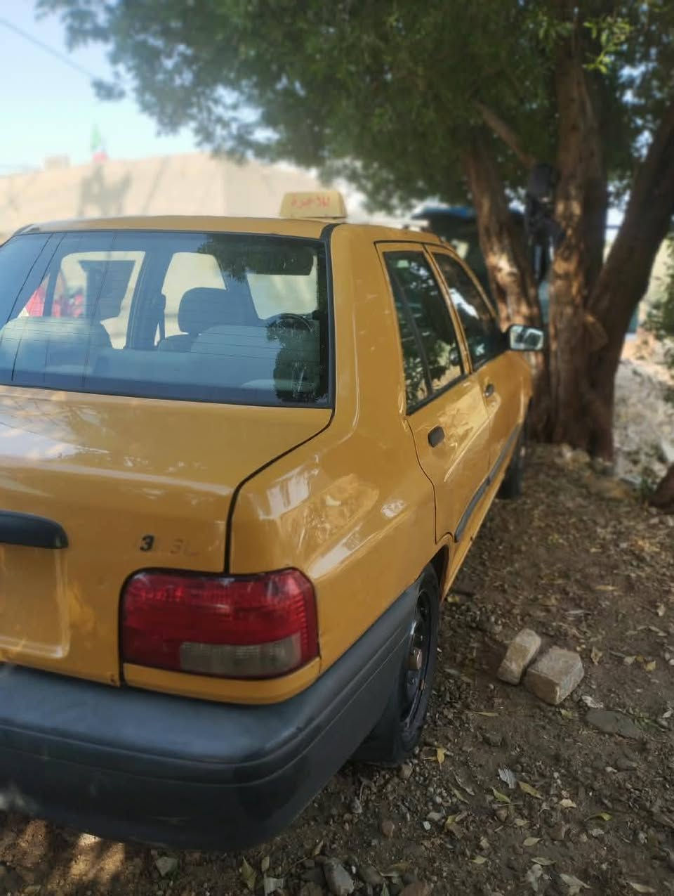السلام عليكوم سايبه للبيع مديل ١٦ كفاله من ضربه وصبغ بدي صافي مابي أي دحجة بيهه خباسات قليل مكينه كير جدد تخم تاير تبريد شغال كهربايات كلهه شغاله سنويه بسمي السعر ٣٥ وبيه مجال ***********
