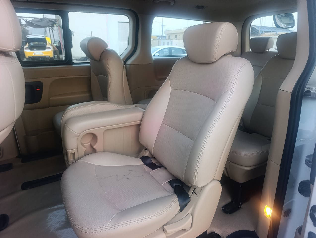 سلام عليكم ستاركس موديل 2021 مخلوطه كفالة عامه ماشيه 116سعر خاص مكان سيارة ناصريه ***********
