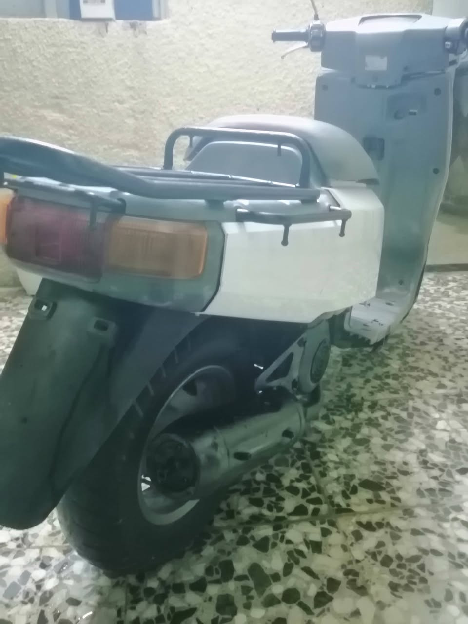 السلام عليكم عندي دراجه بيكم نضيفه محركهه ناعم شغاله السعر ٢٧٥ الف ***********
