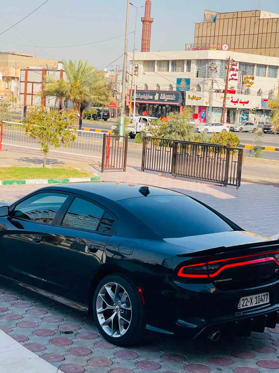 ياالله سلام عليكم اخوان 
السعر 233 وبالعافيه ع ياخذه 
جارجر جي تي موديل 2022 محرك 6 سلندر  رقم اربيل باسمنه سنويه وهزه ورقم جديد 
حادثه جاملغ خلفي صبغ وقبق جنطه مبدل اصلي وكالة نفس لون بدون دواخل بدون ايرباك كل ايرباكاته سليمه وبجمه كبس بلادي برغي ممفتوح بي صور حادث ضمن منشور 
المواصفات 
دكمة سوبر تراك باك + دكمه سبورت 
تراكشن 3 وضعيات 
كشنات حضن 
ويل كب حجم 20 اصلي + تخم تاير 
شاشه جبيره + كامره دواره 
سستم صوت سماعات الباين 
شفتات ستيرن كير رياضي 
تووويل دفع خلفي 

ملاحظة : كير محرك تبريد حداديه حجر بيئة كله ع وضع شركة بلادي وبدون اي نقص وشرط الفحص سياره جديده واحلا من صور وتجي وتحكم عليه بعينك حته كتلوكات شركة بيه وبرغي نقص مابيه 
بيع فقط واعتذر عن المراوس 
الشراي يتصل 
*********** اتصال 
*********** وتساب
