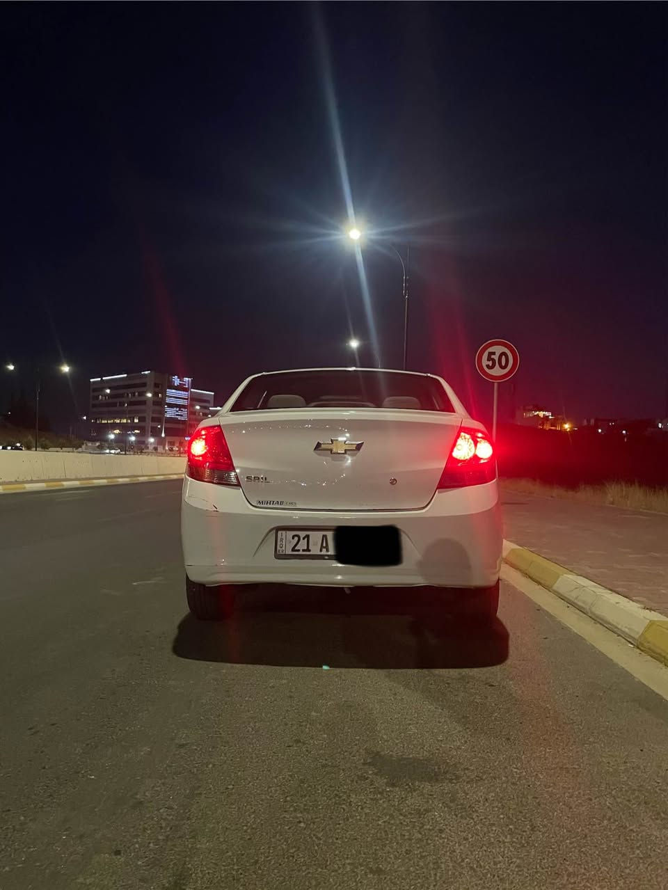 شوفرلیت سیل 
مودیل٢٠١٢ گیرو مەکینەی بەشەرت ،سەنەوی تازەیە
١٧١ هەزار ڕۆشتووە،چوارتای تازەیە
ڕەسمی سۆنەرم داناوە

*********** شربازهير, السليمانية
