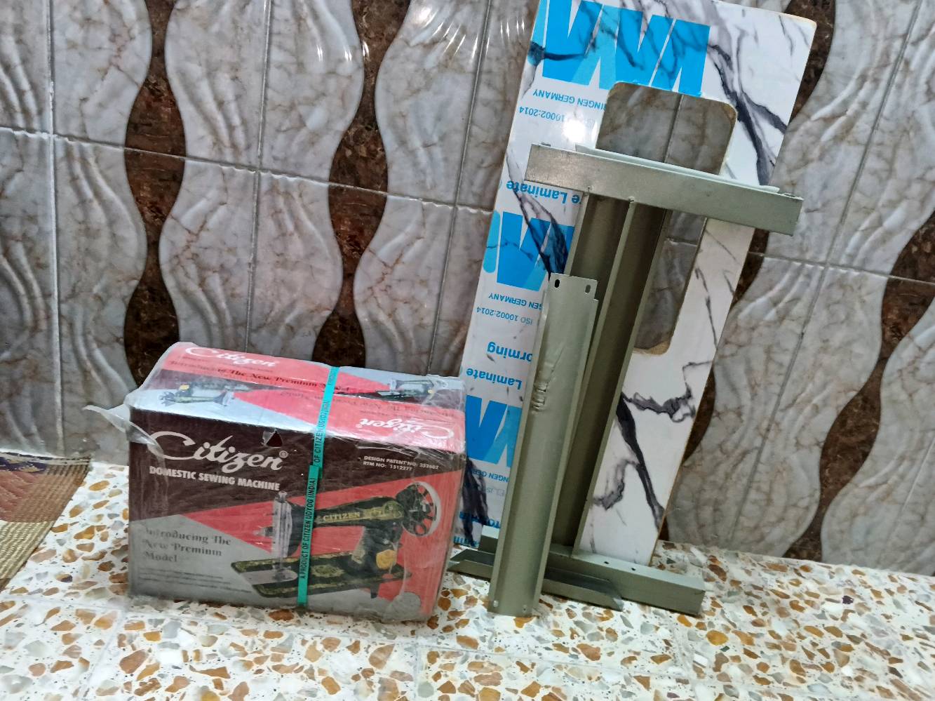 مكينة خياطة • جديدة بالكرتون • مدينه الصدر