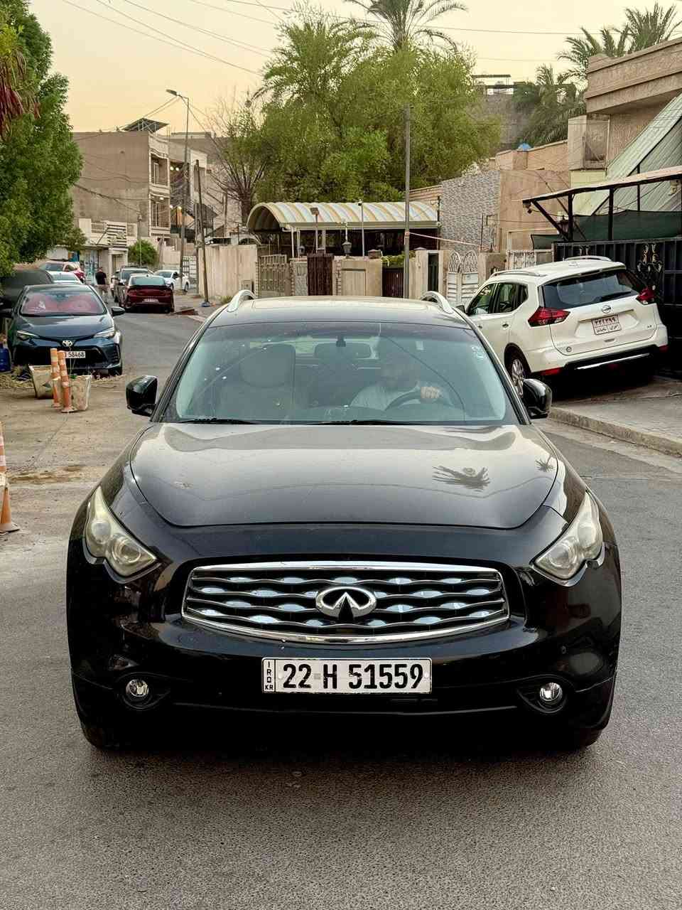 السلام عليكم للبيع
انفنتي موديل 2011 FX35 خليجي
مكينة 6 سلندر 3500
ماشيه 203 الف كيلو
رقم اربيل باسمي رقم جديد
بيها صبغ جاملغ امامي ايسر وباب الصدر 
السيارة فول مواصفات 1/1
عنواني بغداد الاعظمية
السعر 112 وبيها مجال بسيط للشراي
للتواصل ***********
