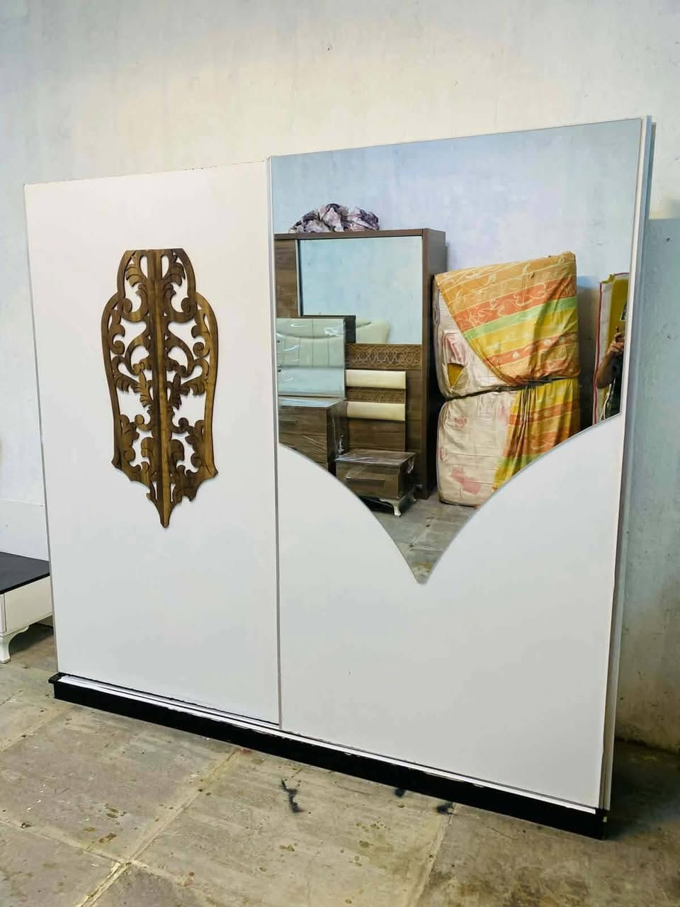 💎💗 غرفة تركي مستخدم تحطهة بغرفتك تزوج بدون حاضر وغايب 
5قطع
🚪 نظام سلايت  مرتب
السعر 375
🪛 شد مجاني🚚 نقل مجاني
محافظات بكروه 
كثرن نشر ع هاي غرفه فول مواصفات 😂

