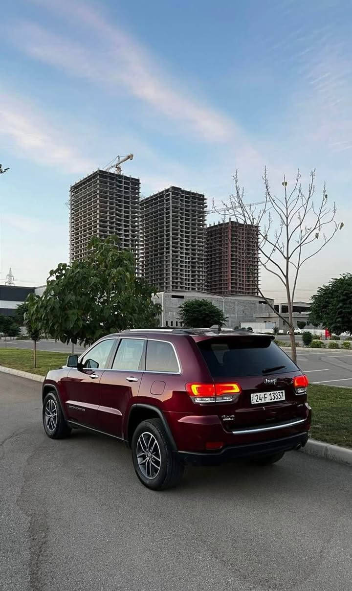 Jeeb Grand Cheroke 2017 LIMITD
كشنات جلد الأمامية كهربائي و تدفئة 
جيب 2017 مواصفات LIMITED كفالة عامه امريكي✅
حتى دعاميات ابيع بدون صبغ ماشية 88 الف بدهوك🌍
باسمي تحويل فوري مكفولة من (كير/محرك/الخ…)💯
فول فول مواصفات كلين تايتل 
تحويل وكالة غرامات ب شرط
سعرها بلاش ب ٢١٨$ ورقـــة و مجال 
للمزيد من المعلومات اتصل على هذا الرقم 
(***********) سميل, دهوك
