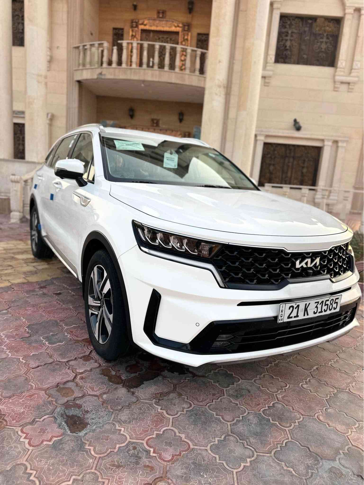 سورنتو خليجي 2023 فول مواصفات 5 كامرات   6سلندر 
كشنات حار بارد جنطة شفط رقم شمالي تحويل او وكاله ماشية 68 كفاله فقط باردين  بسيطات 
 البصرة /قضاء المدينة 
السعر 248 وبيهامجال 
رقم الهاتف / *********** البصرة, العراق
