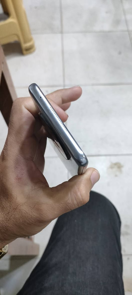 📱 HONOR X9 بۆ فرۆشتن
​مۆبایلێکی زۆر پاک و بێعەیب، گونجاو بۆ بەکارهێنانی ڕۆژانە و یاری!
​مۆدێل: Honor X9
​بیرگە (مەلاگە): 128 گیگابایت
​ڕام: 8 + 2 گیگابایت (زۆر خێرا لە کارکردن)
​لەمس: زۆر خێرا و سووک
​سیمکارت: کراوەیە و هەموو سیمکارتێک دەخوێنێتەوە
​باتری و شەحن: شەحن هێشتنەوەی زۆر بەهێز و بێ کێشەیە
​⚠️ تێبینی: کامێرای دواوەی تۆزێک تەڵخە (تەنها تۆز و خۆڵی چووەتە سەر، بە پاککردنەوە ڕاست دەبێتەوە)؛ بێجگە لەوە مۆبایلەکە بە تەواوی بێعەیب و خاوێنە.
​شوێن: سلێمانی
​نرخ: 130 هەزار دینار (مەجالێکی کەمی تێدایە)
​📩 بۆ داواکردن یان زانیاری زیاتر، تکایە نامە بنێرن
یان لە واتسئەپ نامە بنێرن 
*********** السليمانية, العراق
