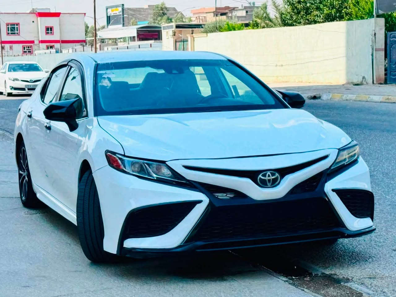 السلام عليكم
كامري موديل 19 ابيض SE امريكي 

بيهاجاملغ خلفي حادث امريكا 

 بالعراق 3 قطع الحادث صار يمي 

الشاصي سحب + تعديل اثر الدعم

كير محرك شرط بدون نقص سنويه 

نافذه صار صار اقل الشهرين  يرهم مراوس مع فرق

رحمه ع اهلك لا تجين خاص وتعبني 

شراي تعال شوفها وتدلل خادمك 

150 وبيها مجال ***********
