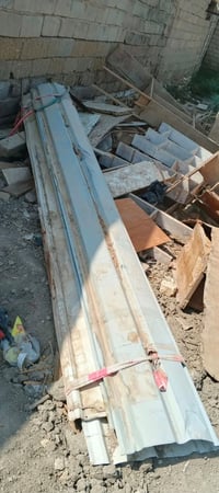 للبيع • اغراض متعددة • باب