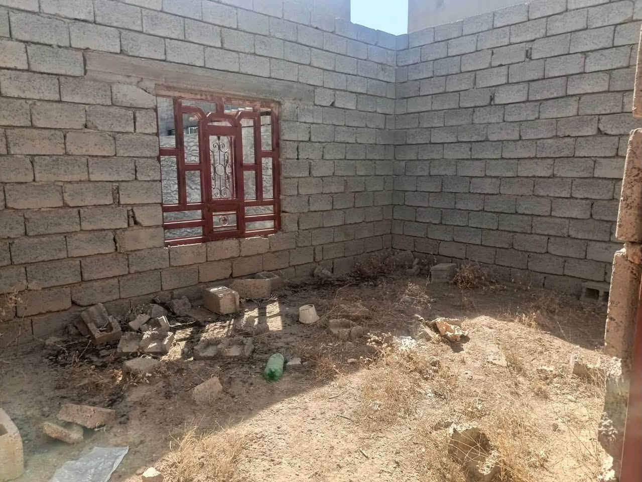 هيكل • بدون سقف • المالحة الغربية