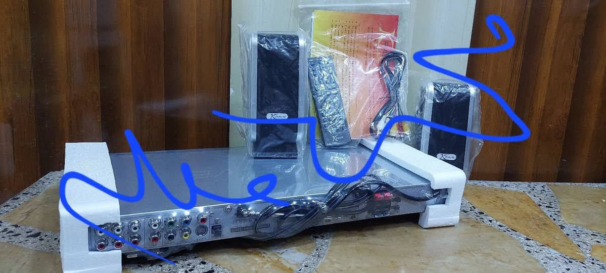 من النوادر جدا
للبيع 
جهاز RAVE كريف DVD - 932  W/S+USP مشغل اقراص فول مواصفات 
يشغل  CD
 يشغل DVD
 يشغل USP فلاش 
يشغل  SD رام 
يشغل MP4    MPEG4
يشغل DVD S
يشغل Divx
يشغل DIGITAL VIDEO
يشغل MP3
يشغل JPG 
مع خاصيه الراديو 📻 FM واريل خارجي 
سماعه داخليه و 2 سماعات خارجي 
مع ريمونت كونترول تحكم عن بعد .
جديد غير مستخدم كسر كارتون .
و ب ال ع ا ف ي ه اللي بيكون من نصيبه 
سعر الجهاز  ا(ع الخاص ) 
خدمه توصيل لكل المحافظات في العراق 🇮🇶 ودول الخارج 
مع شركه الامين  للتوصيل السريع .
للاستفسار اكثر مصور الشباب ميسان شارع المرور القديم حي المعلمين . ***********
***********   إتصال واتساب تلكرام محمدمعله
