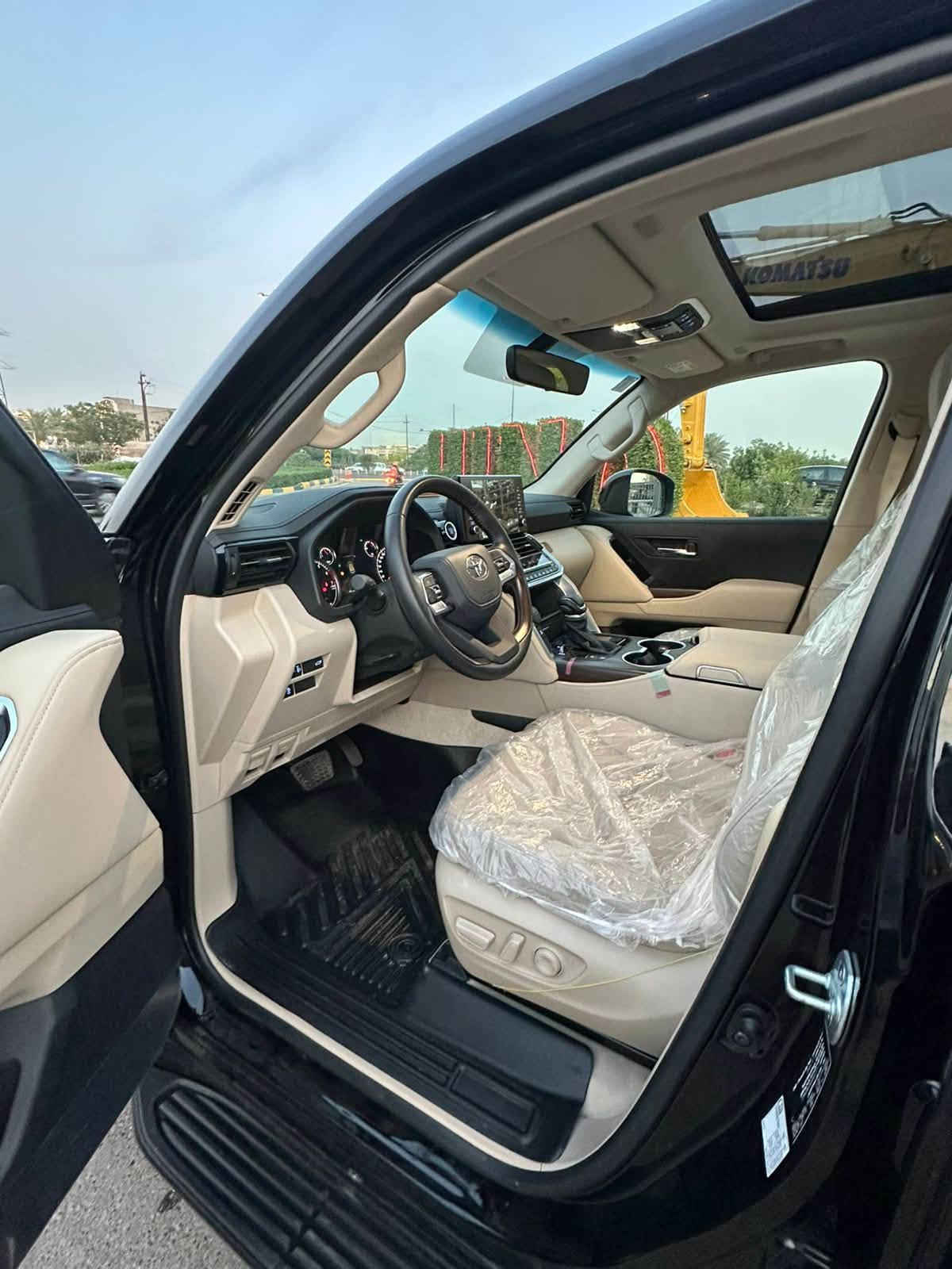 لاندكروز 2024 اسود
لمتد GXR
السياره فول ابريميه
كامره 360 
ماشيه 16 الف 
على وضع الشركة 
معروفه مواصفات اللمتد

بيها فقط شخط بالجاملغ ولدعاميه بيها تكحيل ع كد اربع اصابع

السياره بأسمي تحويل ثاني يوم 
هزة جديده سنوية جديدة 

مكاني بغداد السيديه 

السعر / 710$ وبيها مجال 
***********

