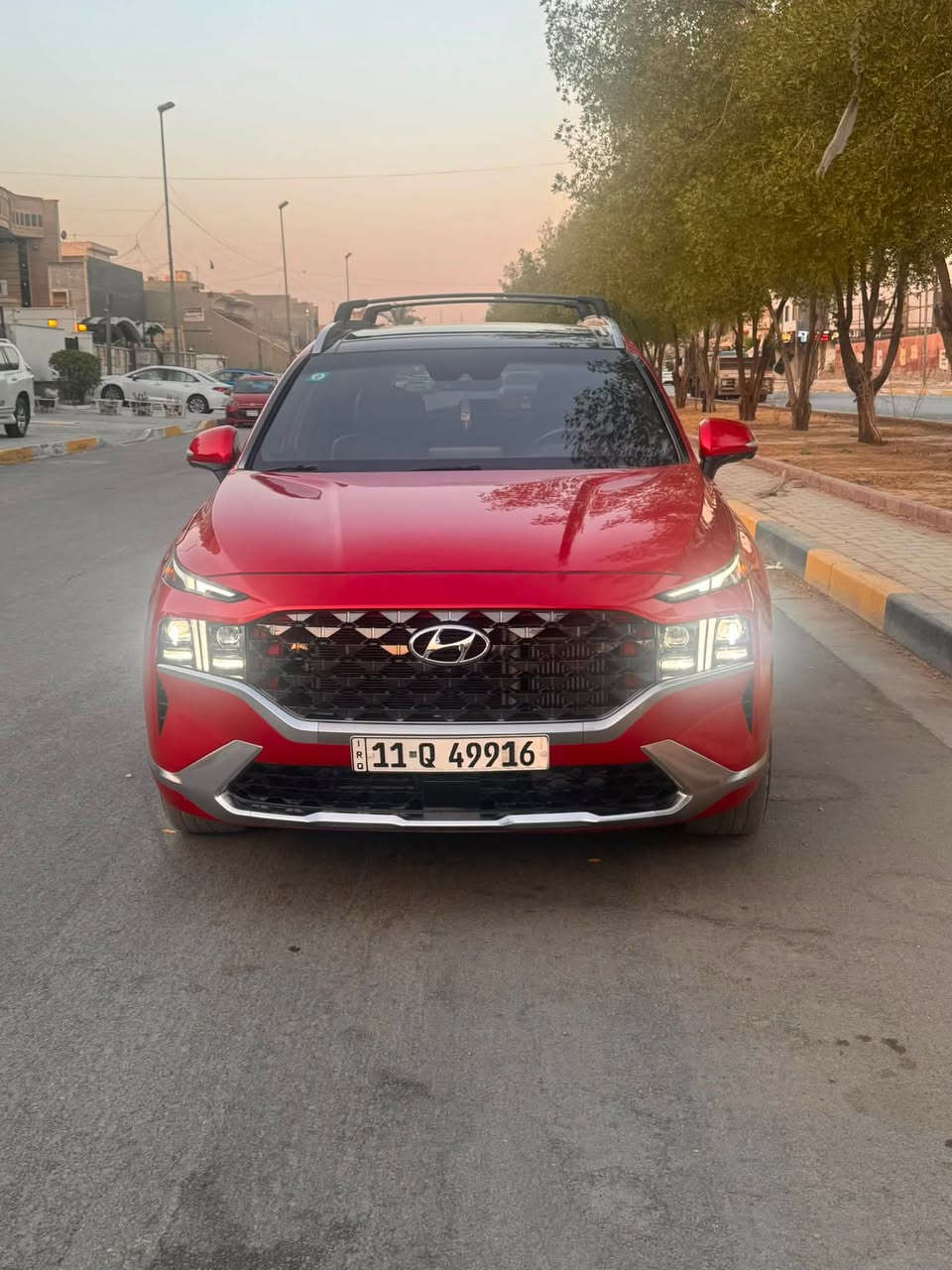 السلام عليكم
� للبيع Hyundai Santa Fe 2023 Calligraphy AWD

سنتافيه 2023 – أعلى فئة Calligraphy 

  🇺🇸 وارد أمريكي

ألون احمر(دم الغزال) ما بيها قطعه مصبوغه!

السياره بيها حادث اليكدام

فول مواصفات 

* محرك 2.5 تيربو

* 4 سلندر

* قوة 281 حصان

* قير 8 سرعات DCT

* دفع رباعي AWD – HTRAC

* جنوط 20 إنچ

* فتحة سقف بانوراما

* جلد Nappa فاخر

* مقاعد أمامية تبريد + تدفئة

* مقاعد خلفية تدفئة

* دركسون مدفأ

* شاشة وسطية 10.25 إنچ

* شاشة عدادات رقمية 12.3 إنچ

* Head-Up Display

* نظام صوت Harman Kardon

* كاميرا 360°

* كاميرا النقطة العمياء

* مثبت سرعة متكيف

* تحذير ومساعدة المسار

* فرملة طوارئ

* حساسات أمامية وخلفية

* تشغيل عن بُعد

* باب خلفي كهربائي

* إضاءة داخلية Ambient

* سقف داخلي Suede 

تشغيل عن بعد 

وتحريك السياره عن بعد

بيها أربع انضمه للقياده من ضمنها sport

وبيها بردات قطعتين  

ماشيه 38 الف

رقم إنجليزي 

السعر: شدتين واربعين

للتواصل والاستفسار واتساب***********
