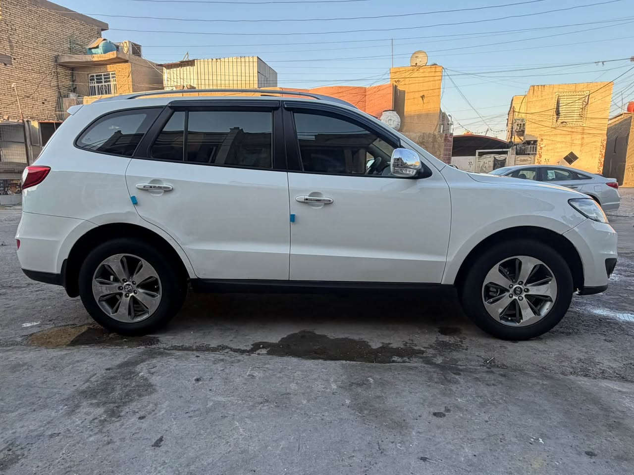 سنتافية للبيع موديل ٢٠١٢  خليجي محرك ٦ سلندر ٣٥٠٠ فول مواصفات ١/١ كويتي  سيارة جديدة وجاهزة محرك كير تبريد ثلج تخم تاير جديد سيارة كل نقص مابيها بصمة ابواب بصمة تشغيل سلايت روف ٧ راكب تبريد تلث قطع كشنات جلد وكهرباء مري شفط شاشة كامرا حساسات رادرات فور ويل مانع نحراف سيارة فول ماشيه ١١٩ الف سيارة بيها تلث مكانات صبغ اصغار فقط رقم بغداد الماني الجديد تحويل ثاني يوم سعرها ١٢٨ ورقه ومكان السيارة بغداد البلديات ***********
